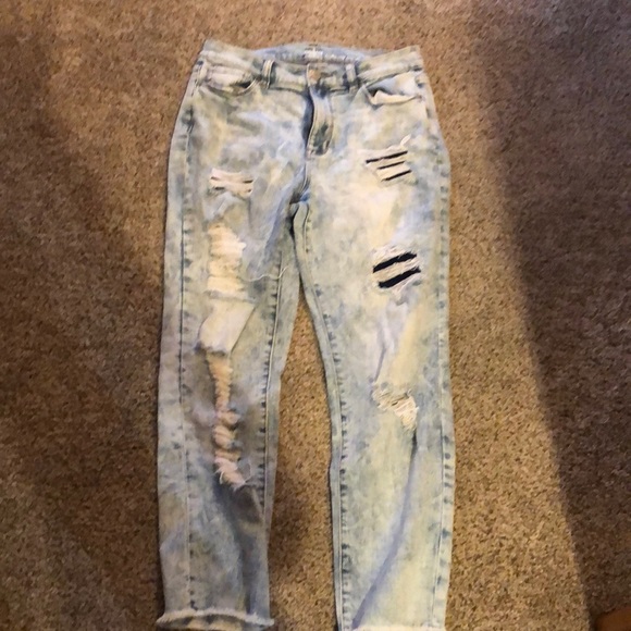 High waist destroyed jeans - Picture 1 of 7